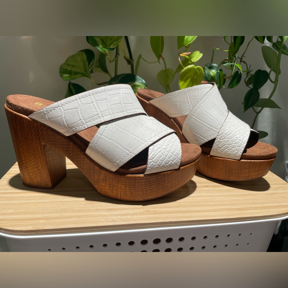 White Mountain Wedge Platforms